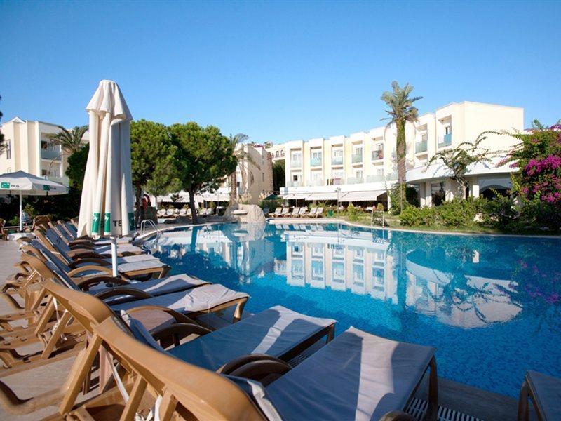 Royal Palm Beach Hotel Gümbet Buitenkant foto