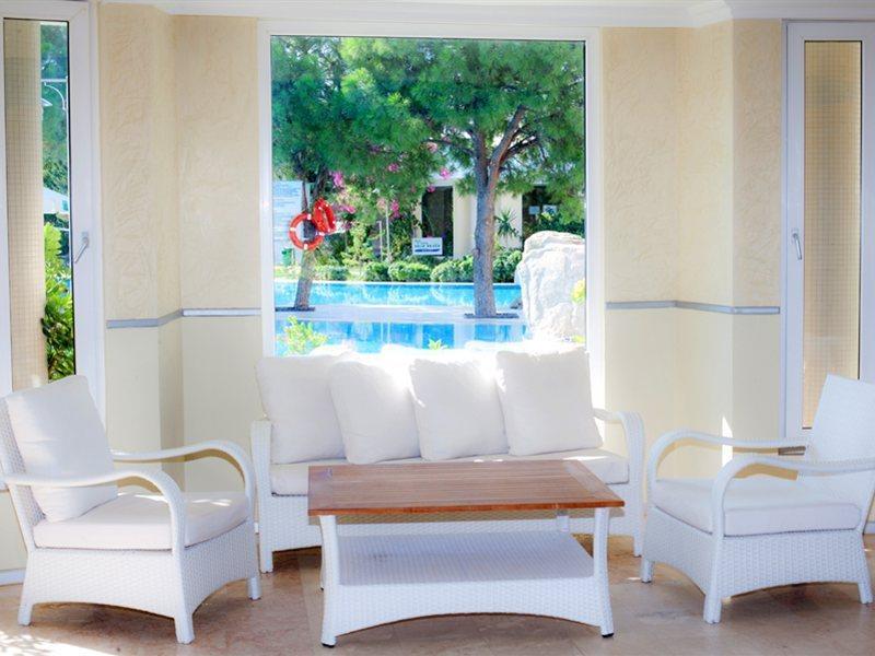 Royal Palm Beach Hotel Gümbet Buitenkant foto
